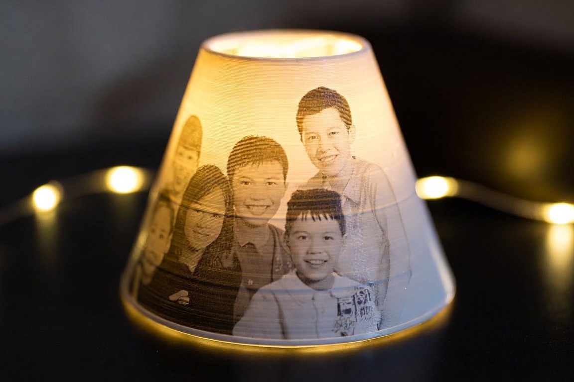 Cone tapered lampshade lithophane example